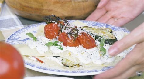 Lazanijos patiekalo istorijos pavaizdavimas