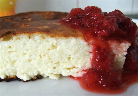 Purus varškės apkepas su bananų sluoksniu