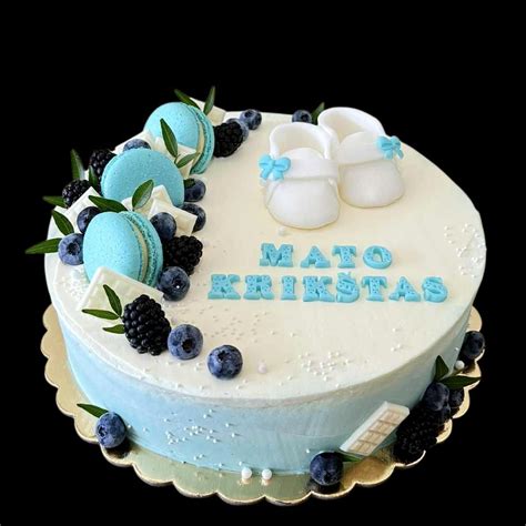 tortas puoštas kremu