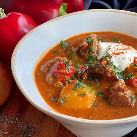 Tradicinis vengriškas guliašas puode