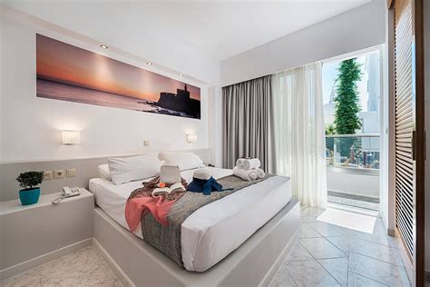 Esperia City Hotel pusryčių stalas