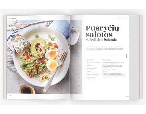 Ali ir Patricija Gadžijevai su knyga