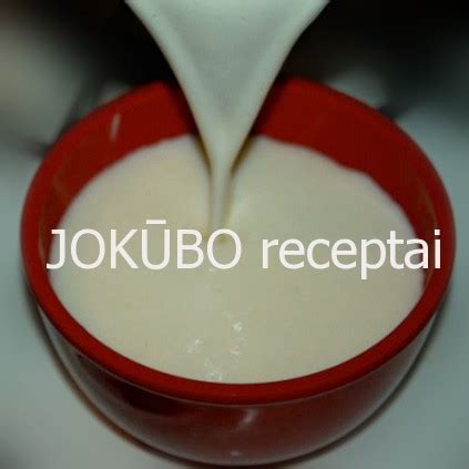 baltojo padažo gaminimo procesas keptuvėje