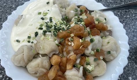kavarsko koldūnų pateikimas