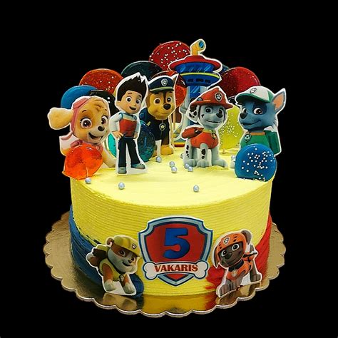 Vaikiškas tortas su traškiais elementais