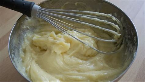 Plikytas kremas Napoleono tortui