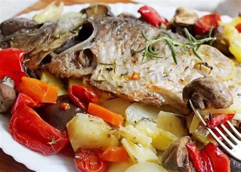 keptas karpis su daržovėmis