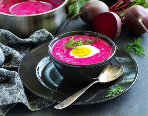 Įvairūs šaltibarščių ingredientai