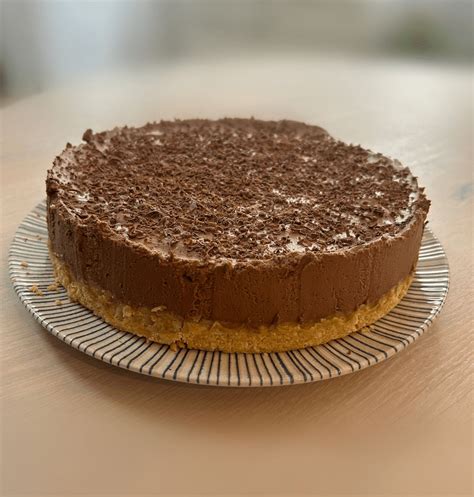 Nekeptas šokoladinis tortas su maskarponės sūriu