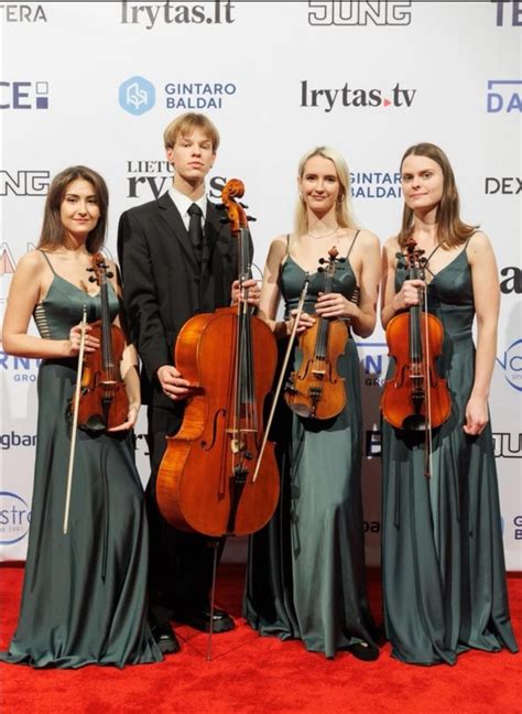 Vestuvių muzikantai ir styginių kvartetas