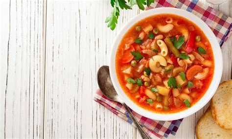 Minestrone sriuba su pupelėmis
