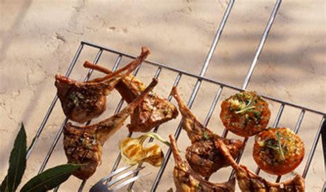 Įvairūs padažai grilio patiekalams