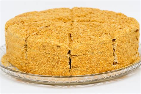 tradicinis torto pjaustymas