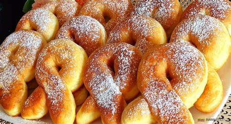 Saldūs „Bunuelos“ paplotėliai su cukraus pabarstukais