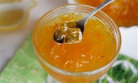 Kiaulpienių uogienė su apelsinais ir citrina