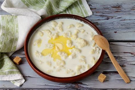 Švelni pieniška sriuba su žaluma