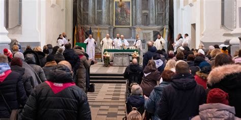 Eucharistijos šventimo liturgija ir apeigos