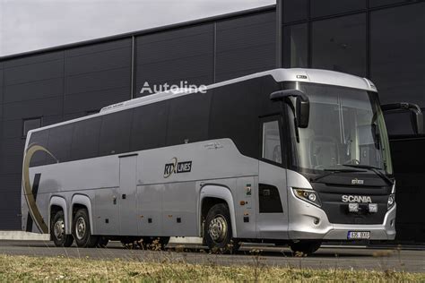 Patogus turistinis autobusas kelionėje po Europą