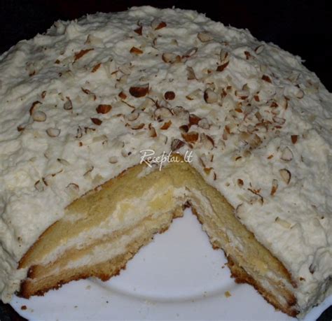 Sūrio pyragas su kondensuotu pienu ir vaisiais