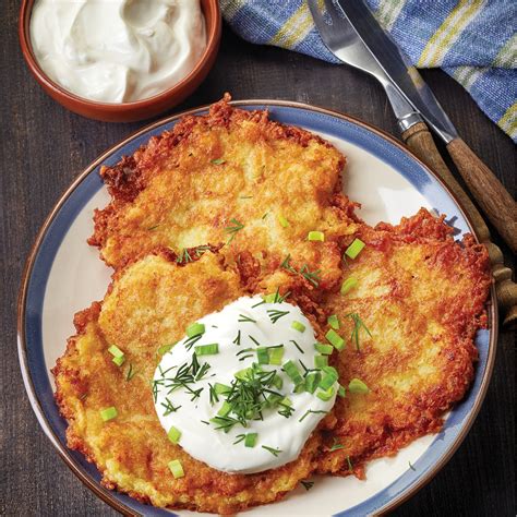 Bulviniai blynai su daržovėmis