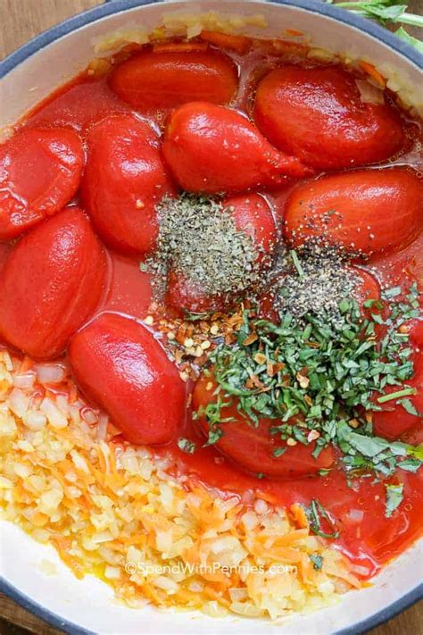 Marokietiško padažo ingredientai ir prieskoniai