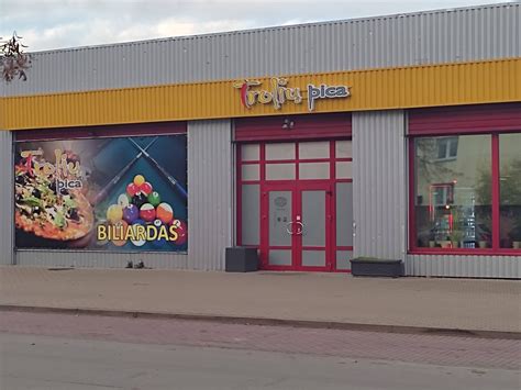 „Trolių Pica“ pastatas Garliavoje