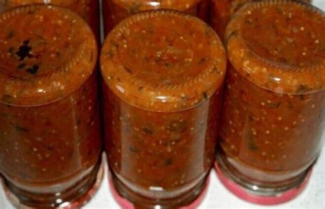 Aštrios baklažanų sriubos ingredientai
