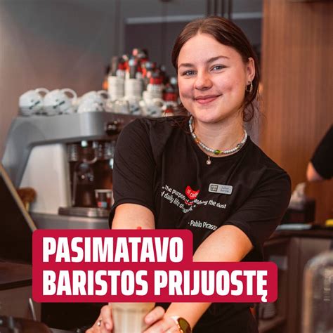Profesionalus barista ruošia espresso kavą Vero Cafe terasoje