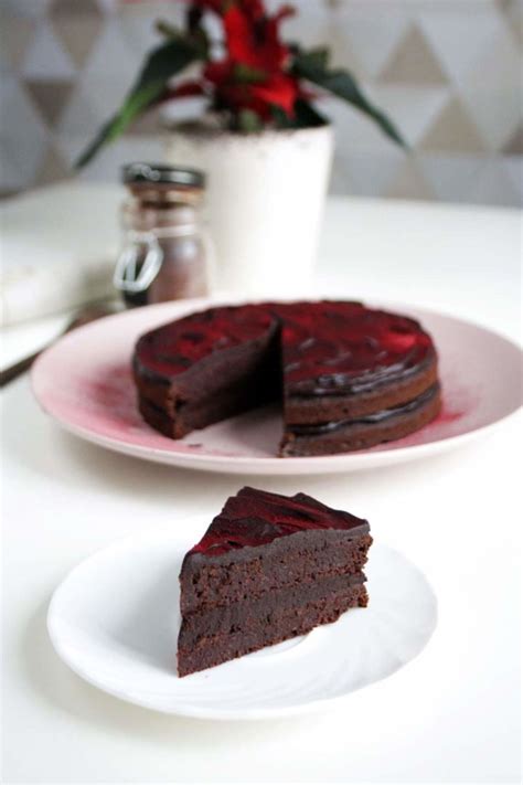 Šokoladinis burokėlių tortas