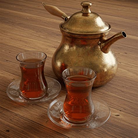 Turkiškos arbatos serviravimas tulpės formos stiklinėse