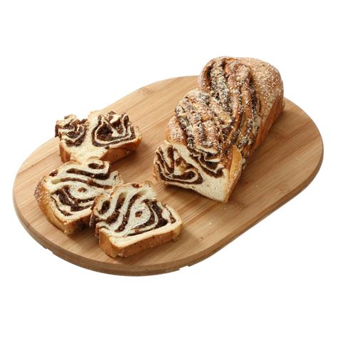 Šviežiai iškepta cinamoninė pynė