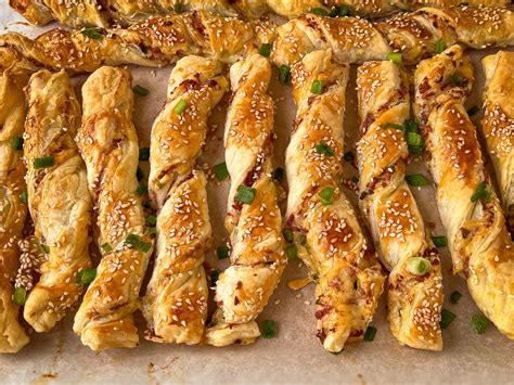 Sluoksniuotos tešlos juostelės