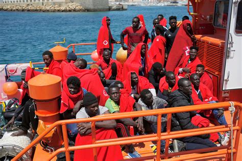 Migrantų kelionės laiveliais per Viduržemio jūrą