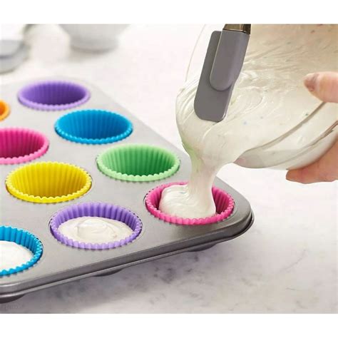 Silikoninių formelių naudojimas įvairiems desertams