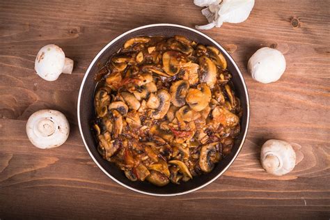 Mažo biudžeto patiekalai: nuotrauka pigių ingredientų, skirtų sriubai