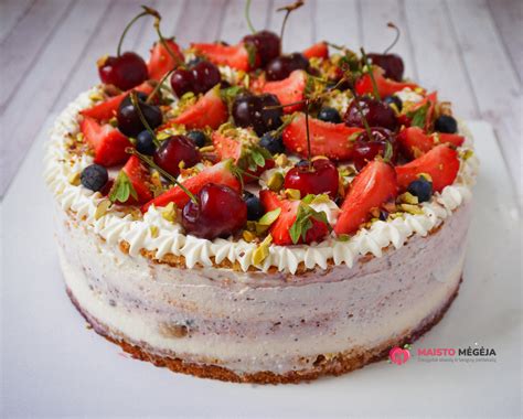 Vaisinis tortas be cukraus vaikų šventei