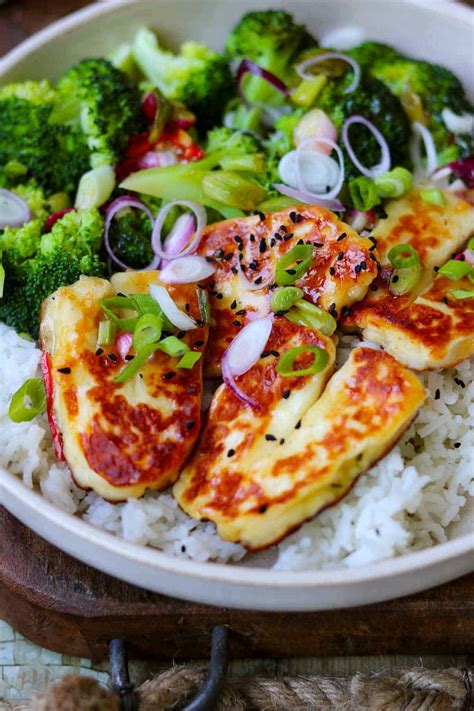 Halloumi sūrio gabalėliai