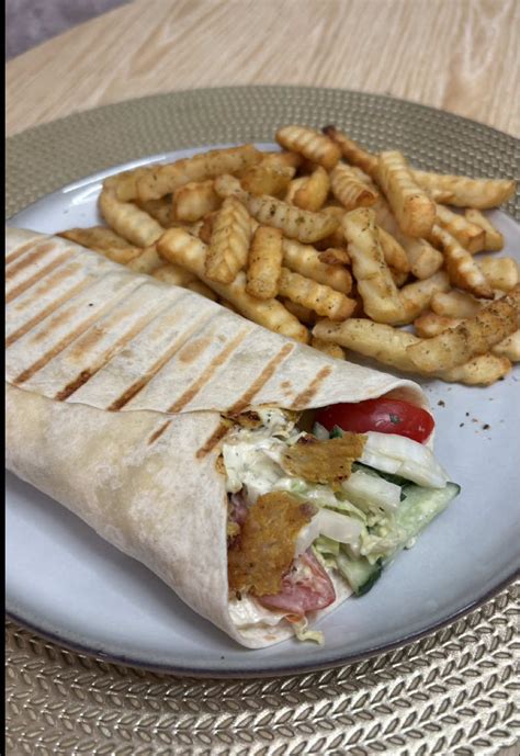 Jogurto ir mėtų marinato vištienos kebabas
