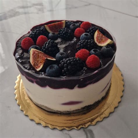 klasikinis tortas su mėlynėmis