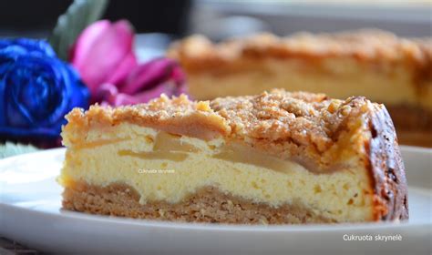 obuolių ir varškės pyragas