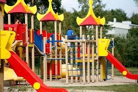 saugos reikalavimai žaidimų aikštelėms