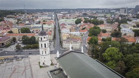 Vilniaus senamiesčio restorano interjero nuotrauka