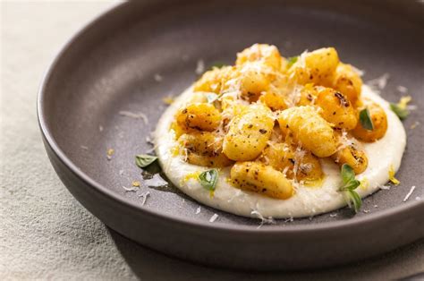 Gnocchi įvairovė su skirtingais padažais
