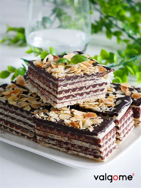 Chalvos tortas su vaflių lakštais