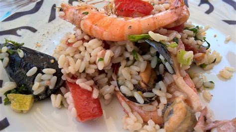 Nuotrauka su jūros gėrybėmis