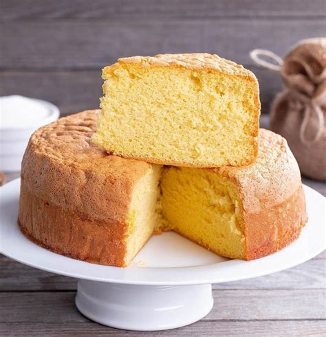 Bananinis biskvitas be kiaušinių: ingredientai ir paruošimas