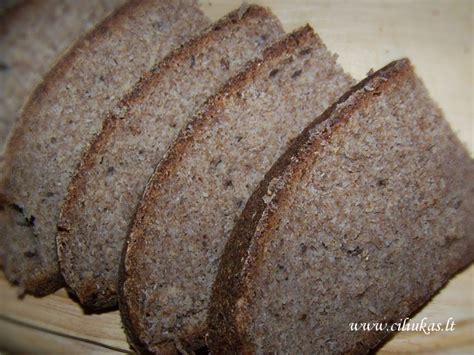 Ruginės duonos kepalas