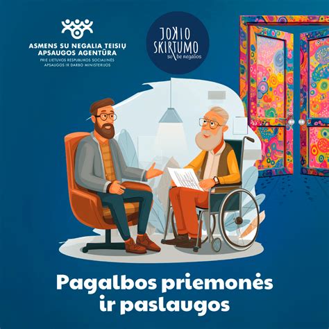 Žmogus vežimėlyje, jam padeda specialistas