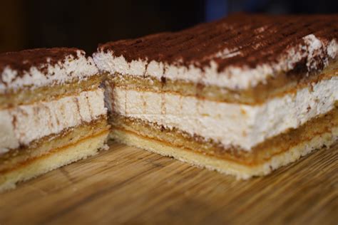 Tiramisu, Napoleono tortas ir ledai - desertai su istorija