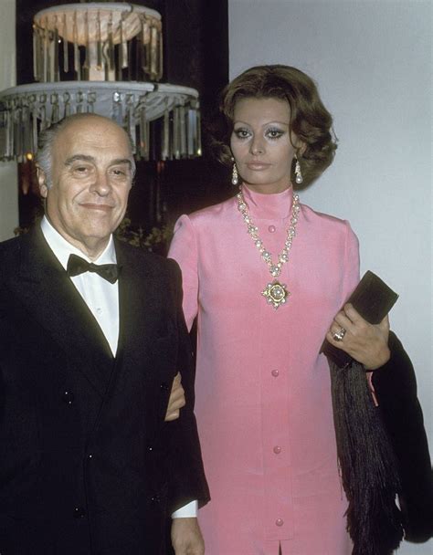 Sophia Loren jauna ir dabar